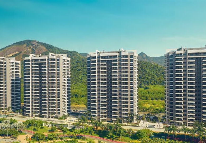 Bem-vindo ao Astra, um empreendimento da incorporadora BTG, situado na prestigiada Avenida Salvador Allende, 3200, no bairro planejado de Ilha Pura. O Astra oferece unidades sofisticadas de double suítes e apartamentos de 2 quartos, com áreas variando entre 86 m² e 93 m², elaboradas para atender às necessidades dos mais exigentes padrões de conforto e elegância. Cada detalhe do Astra foi cuidadosamente projetado para proporcionar uma experiência de vida exclusiva, combinando modernidade com um ambiente acolhedor. Localizado em Ilha Pura, um bairro que oferece infraestrutura completa e segurança, os moradores desfrutam de proximidade com parques, áreas de lazer e um panorama urbano excepcional, aliado ao verde das paisagens naturais. O empreendimento conta com facilidades que promovem o bem-estar e a qualidade de vida, ideais para quem busca viver em grande estilo. Descubra o equilíbrio perfeito entre sofisticação e conveniência, e faça do Astra o lar dos seus sonhos. Agende já sua visita: (21) 98127-4413 Spartus Imóveis