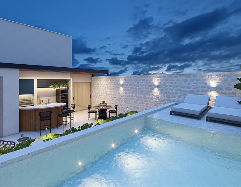O Amaré Arpoador oferece opções de studios e apartamentos duplex, com metragens entre 34 m² e 89 m², acomodando diferentes estilos de vida. As unidades possuem de 1 a 2 quartos, com design moderno e funcional. O condomínio conta com áreas de lazer, segurança 24h e outras comodidades que promovem uma experiência de moradia completa. Localizado em uma das áreas mais icônicas do Rio de Janeiro, entre Ipanema e Copacabana, o Amaré Arpoador é um empreendimento que une sofisticação e praticidade. Com studios e apartamentos duplex, o projeto oferece unidades de 30 m² a 88 m², perfeito para quem deseja viver perto das praias mais famosas do mundo. Desenvolvido pela Progress Incorporadora, este projeto é ideal tanto para moradia quanto para investimento. Agende já sua visita: (21) 98127-4413