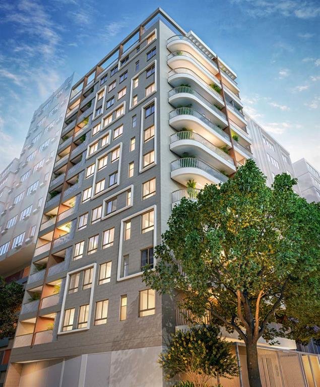 No coração de Copacabana, localizado nas ruas Santa Clara e Barata Ribeiro. Conta com 56 unidades entre studios, double suítes, apartamentos com sala e 2 quartos, além de coberturas lineares e duplex. As metragens variam entre 34 m² e 118 m². O condomínio oferece academia, coworking, minimercado e segurança de ponta com monitoramento 24h, garantindo conforto e tranquilidade aos moradores. Com um design arquitetônico de destaque e infraestrutura completa, reúne apartamentos que atendem a diferentes necessidades, aliados a um condomínio com ampla área de lazer e soluções sustentáveis. É a escolha perfeita para quem busca viver em harmonia com o ambiente urbano e a natureza. Agende já sua visita (21) 98127-4413